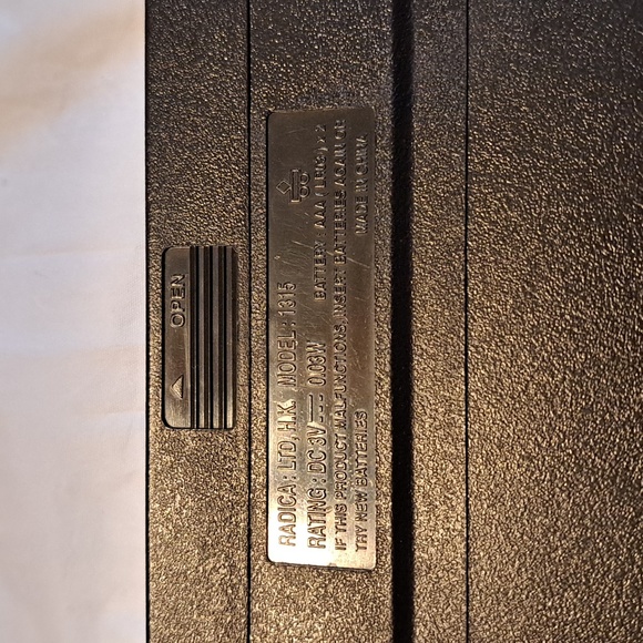 Vintage Handheld Poker Game - Picture 4 of 5